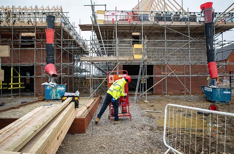 How Many Pounds Does a Fire Extinguisher Used on Construction Sites Typically Weigh?