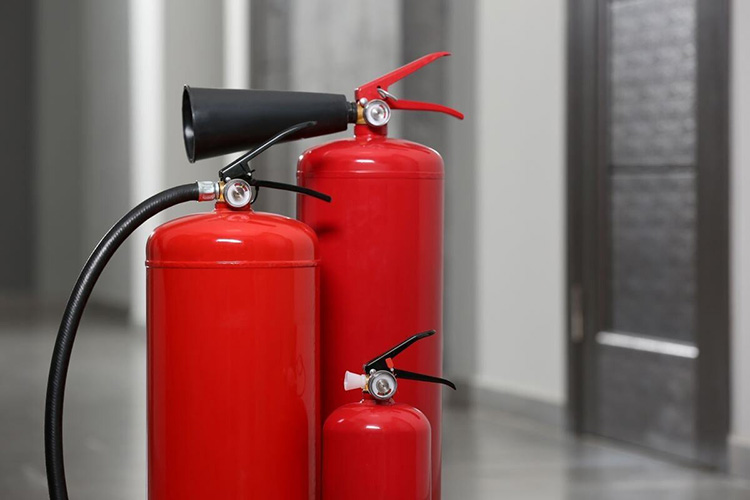 What Firefighting Equipment Should Be Equipped in Homes? Choosing the Right Fire Safety Devices for Enhanced Protection